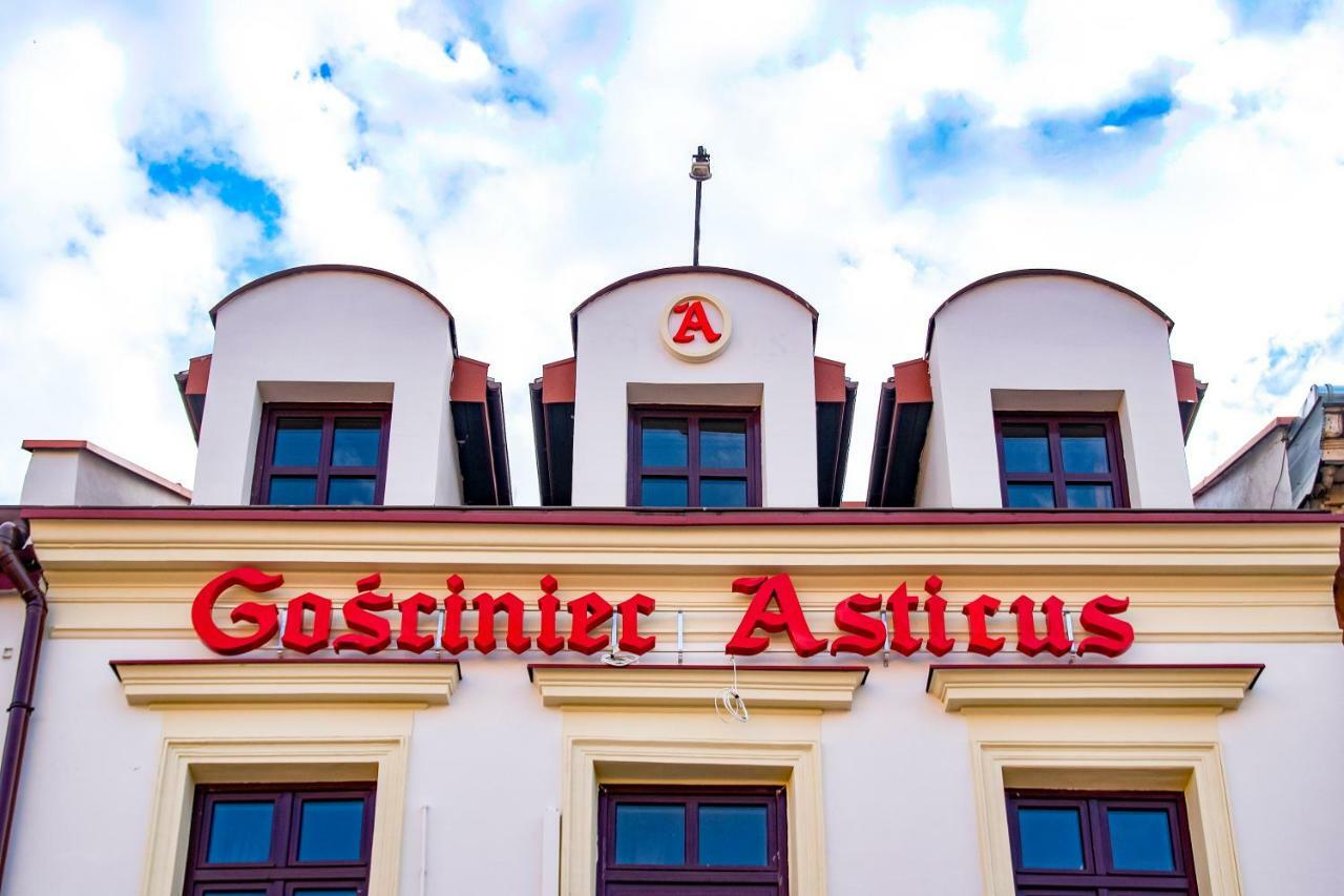Gosciniec Asticus Jaroslaw Exterior photo